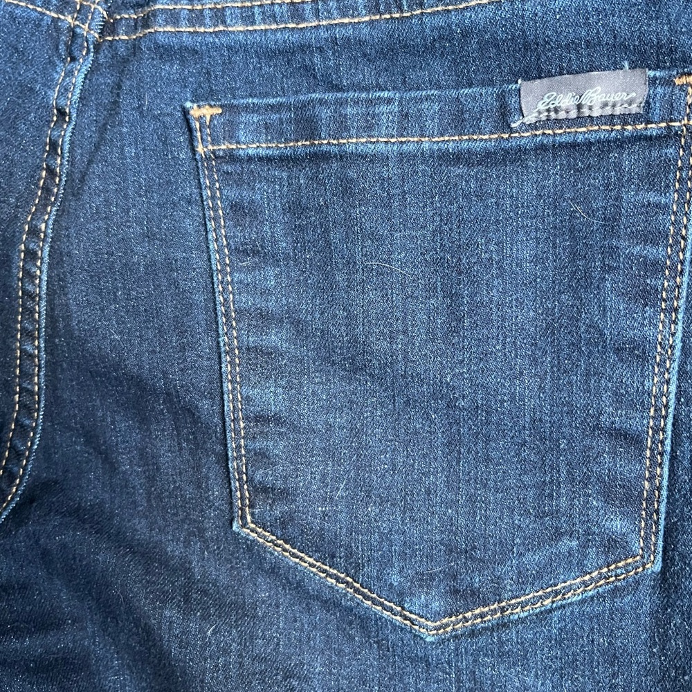 Eddie Bauer Women's Mid-Rise Curvy Fit Straight Leg Jeans Size 2